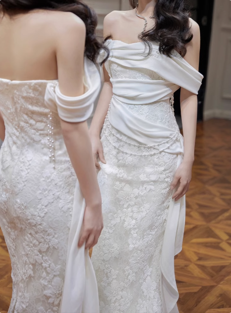 Elegant One Shoulder Mermaid Lace Wedding Dress P2750