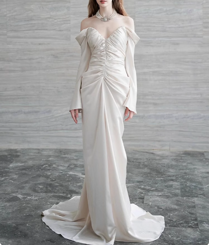 One-shoulder simple long-sleeved satin waist pleated small train mermaid wedding dress P2751