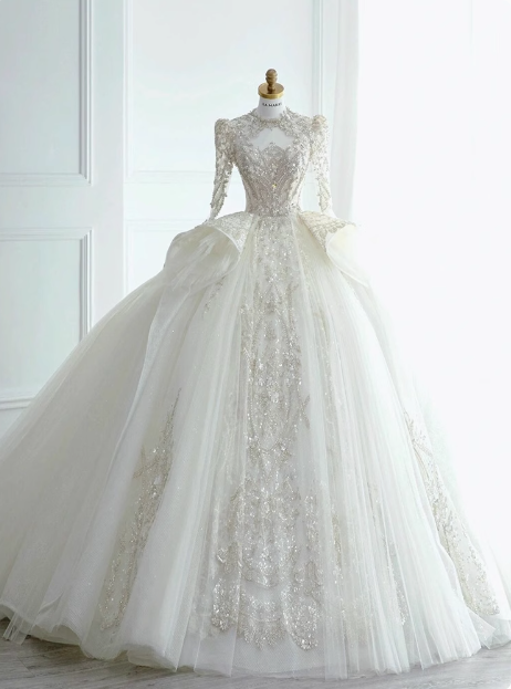 French style long sleeves palace style white heavy luxury beaded A-line floor-length wedding dress P2763
