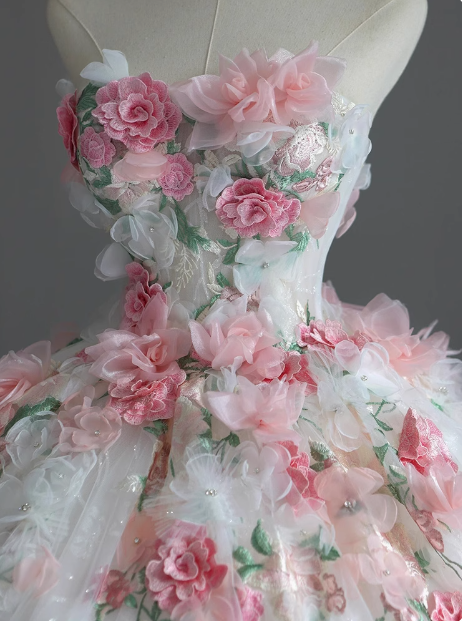 Strapless Runaway Princess Floral Tulle Floor-Length Wedding Dress P2764