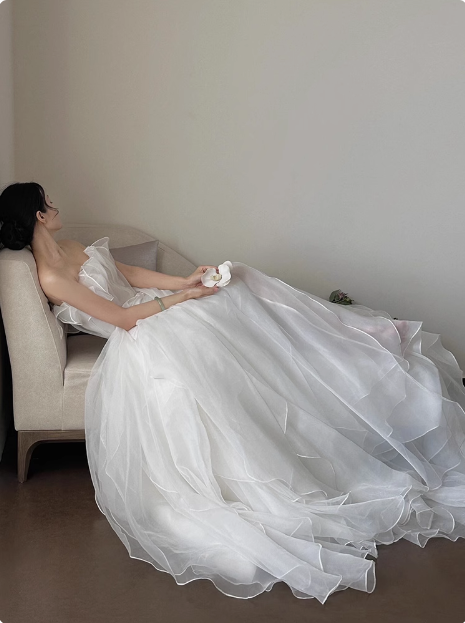 White simple and elegant tube top tulle A-line wedding dress P2766