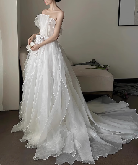 White simple and elegant tube top tulle A-line wedding dress P2766