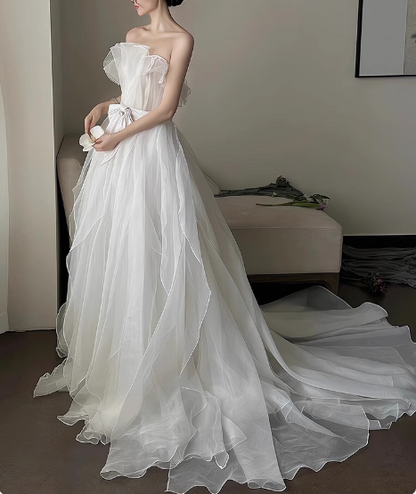 White simple and elegant tube top tulle A-line wedding dress P2766