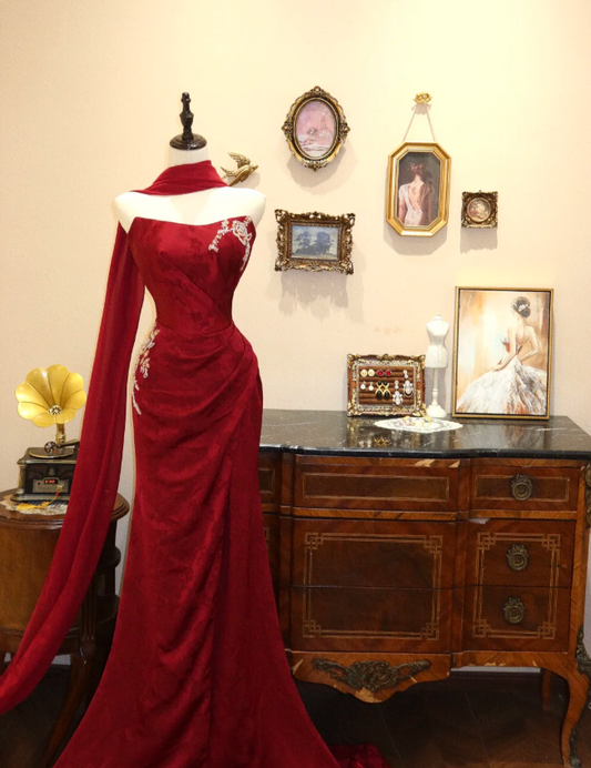 Elegant Red Strapless Mermaid Wedding Dress with Small Train P2770