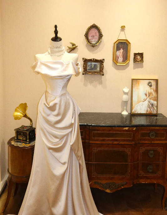 Simple satin champagne one-shoulder elegant fishtail wedding dress with small train P2772