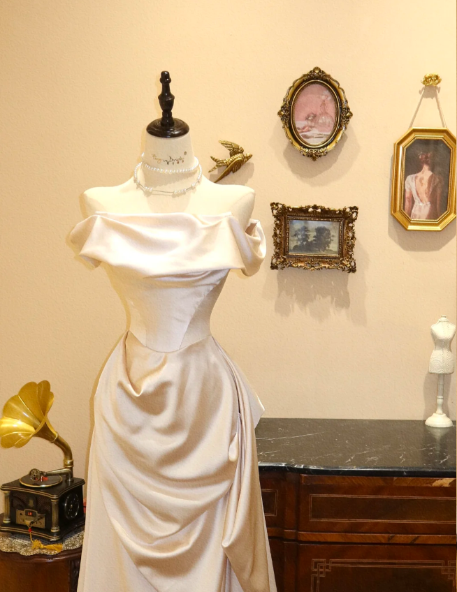 Simple satin champagne one-shoulder elegant fishtail wedding dress with small train P2772