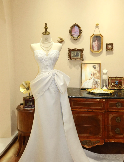 Elegant Sweetheart Neck Satin Fishtail Butterfly Wedding Dress P2785