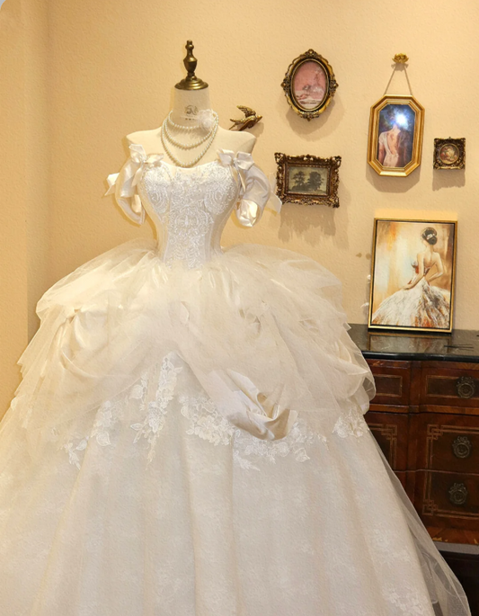 Princess White Off-the-shoulder Lace Tulle A-line Floor-length Wedding Dress P2786