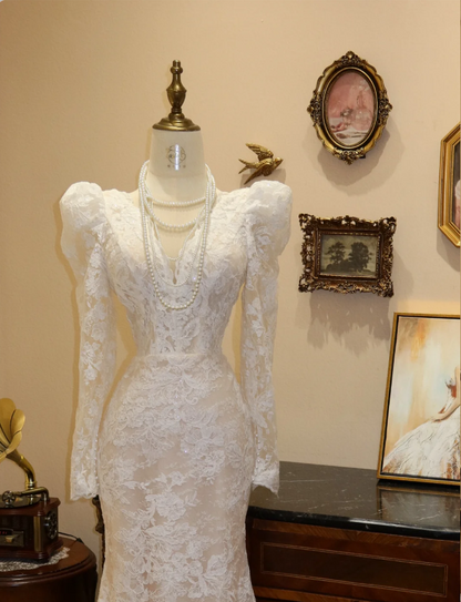 Elegant Vintage White Lace V-Neck Long Sleeve Mermaid Wedding Dress P2789