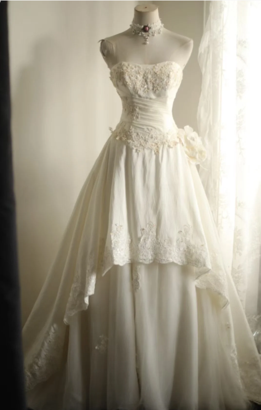 Retro palace irregular white satin beaded tube top wedding dress P2802