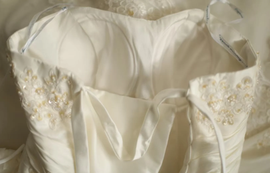 Retro palace irregular white satin beaded tube top wedding dress P2802