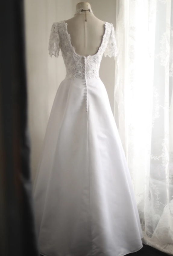 Vintage Square Neck Short Sleeve Satin Elegant Floor-Length Wedding Dress P2803