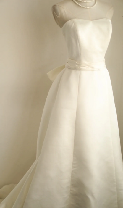 Simple Satin Bowknot Tube Top Retro A-Line Princess Floor-Length Wedding Dress P2805