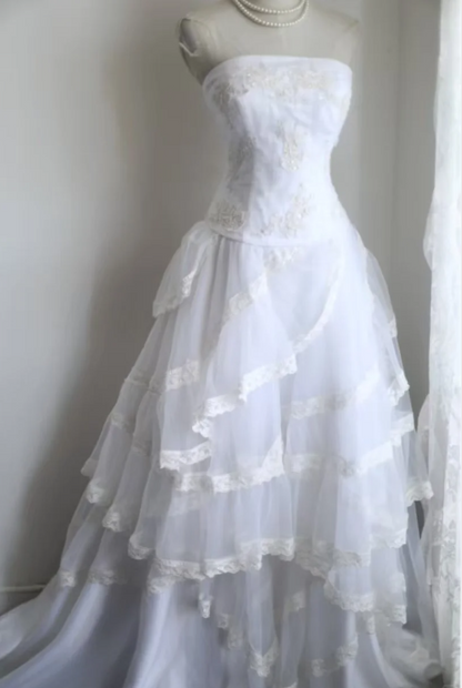 Retro Palace Princess Tube Top Irregular Layered Lace A-Line Wedding Dress P2807