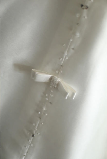 Retro Royal Princess Hand-beaded Bowknot A-line Floor-length Satin Wedding Dress P2808