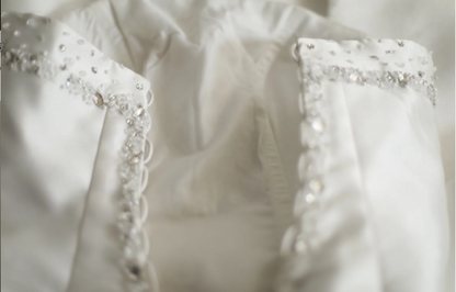 Retro Royal Princess Hand-beaded Bowknot A-line Floor-length Satin Wedding Dress P2808