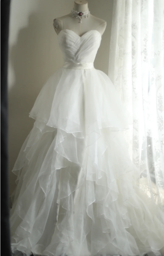 Simple Sweetheart Neckline Ruffled Tulle A-Line Wedding Dress P2811