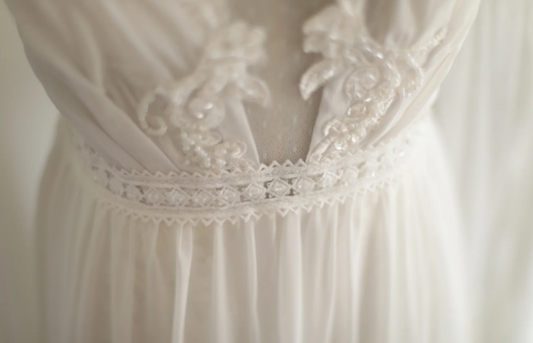 Vintage French Turtleneck Long Sleeve Chiffon Mesh Splicing Elegant Floor-Length Wedding Dress P2816