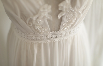 Vintage French Turtleneck Long Sleeve Chiffon Mesh Splicing Elegant Floor-Length Wedding Dress P2816