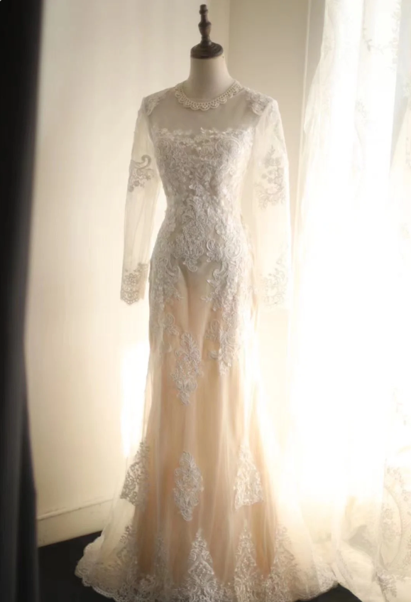 Long Sleeve French Court Round Neck Lace Mermaid Wedding Dress P2821