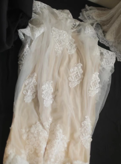 Long Sleeve French Court Round Neck Lace Mermaid Wedding Dress P2821