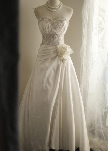 Vintage Sweetheart Neck Satin Beaded A-Line Floor-Length Wedding Dress P2830