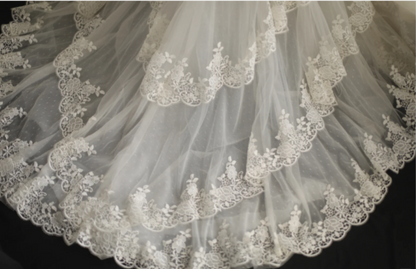 Elegant and simple one-shoulder retro polka dot lace cascading fishtail princess wedding dress P2831