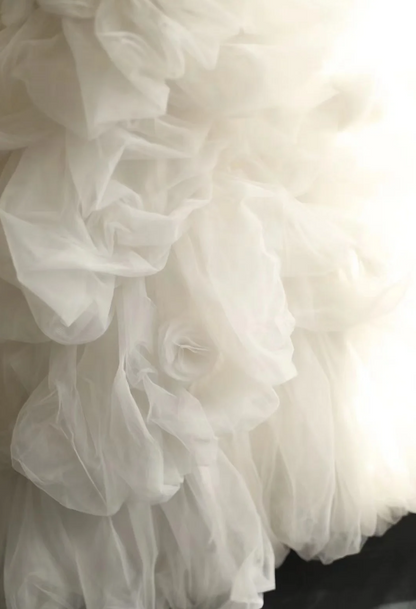 White sling heavy irregular multi-layered skirt mesh fluffy princess wedding dress P2832