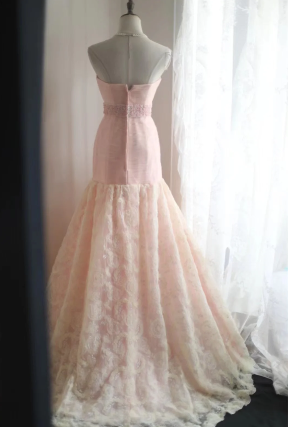 Elegant Slim-Fit Fishtail Pink Satin Mesh Floral Strapless Wedding Dress P2835