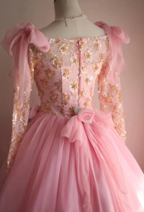 Pink Vintage Hand-beaded Long Sleeve Tulle A-line Floor-length Wedding Dress P2837