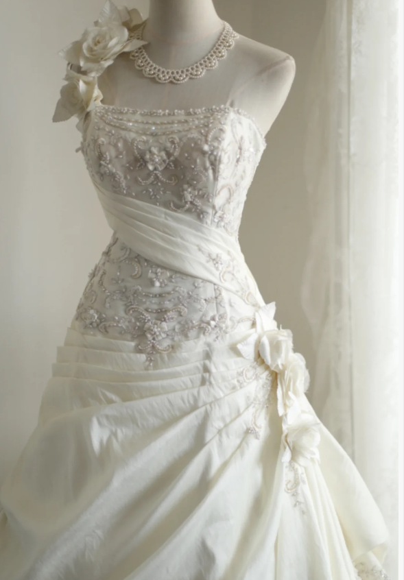 Irregular Retro Palace Tube Top Handmade Flower Beaded A-Line Floor-Length Wedding Dress P2839