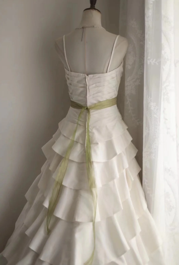 Retro Palace Beaded Skirt Cake Layered Wedding Dress P2844