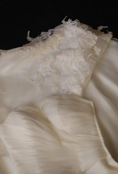 Elegant and simple white strapless lace tulle mermaid wedding dress P2847