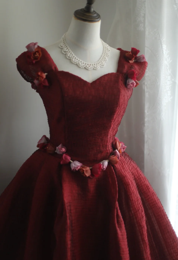 Gorgeous burgundy retro shoulder-wrapped sweetheart neckline puffy princess wedding dress P2859