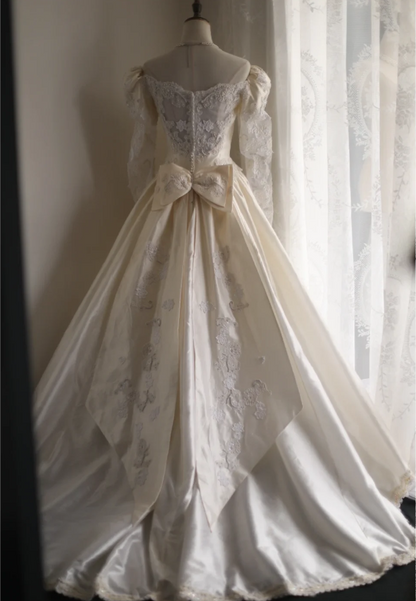Cream Beige Palace Retro Long Sleeve Bow Satin Wedding Dress P2861
