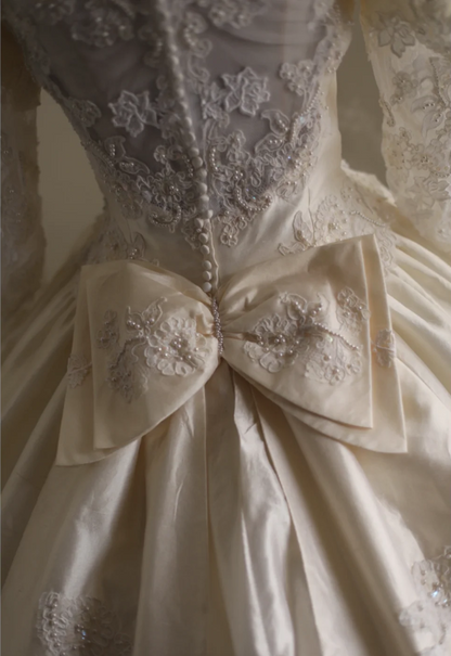 Cream Beige Palace Retro Long Sleeve Bow Satin Wedding Dress P2861