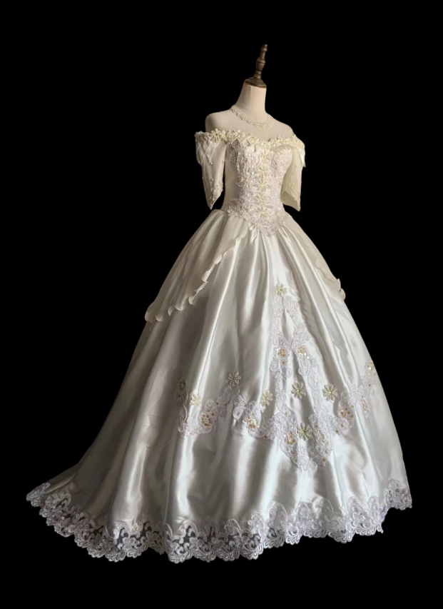 Soft cream hand-beaded one-shoulder vintage wedding dress P2863