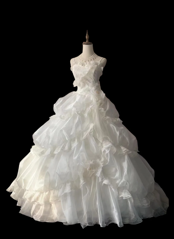 Princess skirt irregular pleated white cake puffy wedding dress P2865