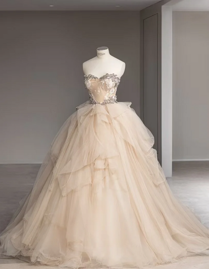 Elegant champagne color sweetheart neckline irregular pleated layered tulle A-line floor-length wedding dress P2872