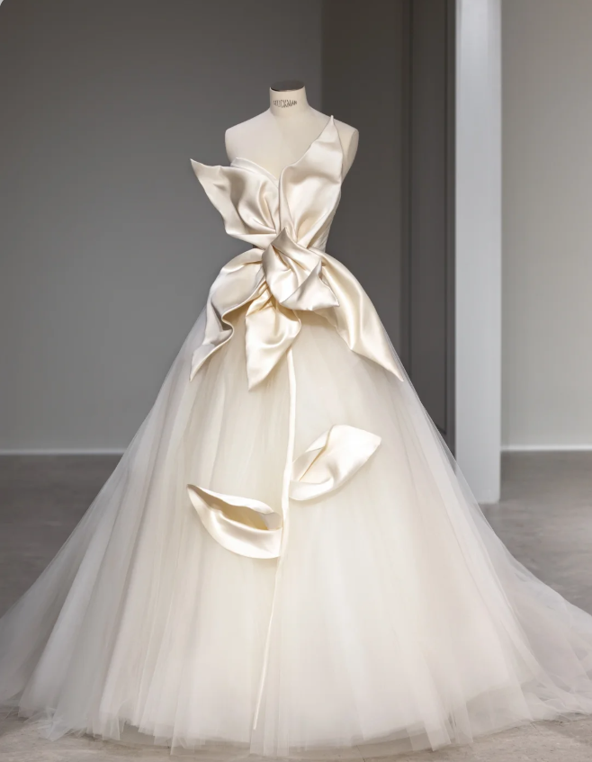 Elegant Satin Magnolia Tulle Splicing Fairy Floor-Length Wedding Dress P2879