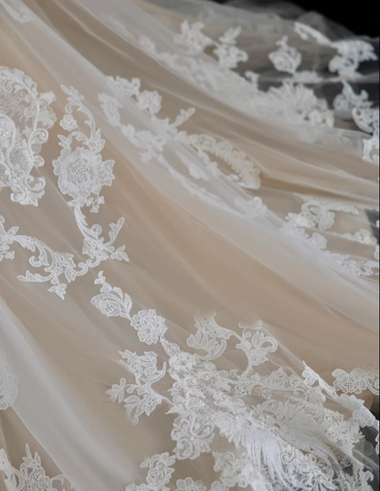 French retro palace white beaded lace princess dreamy floor-length wedding dress P2883