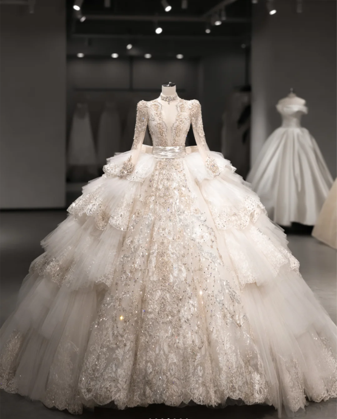 French Palace Champagne Gold Long Sleeve Lace Accordion Pleated Tulle Deep V Neck Wedding Dress P2891