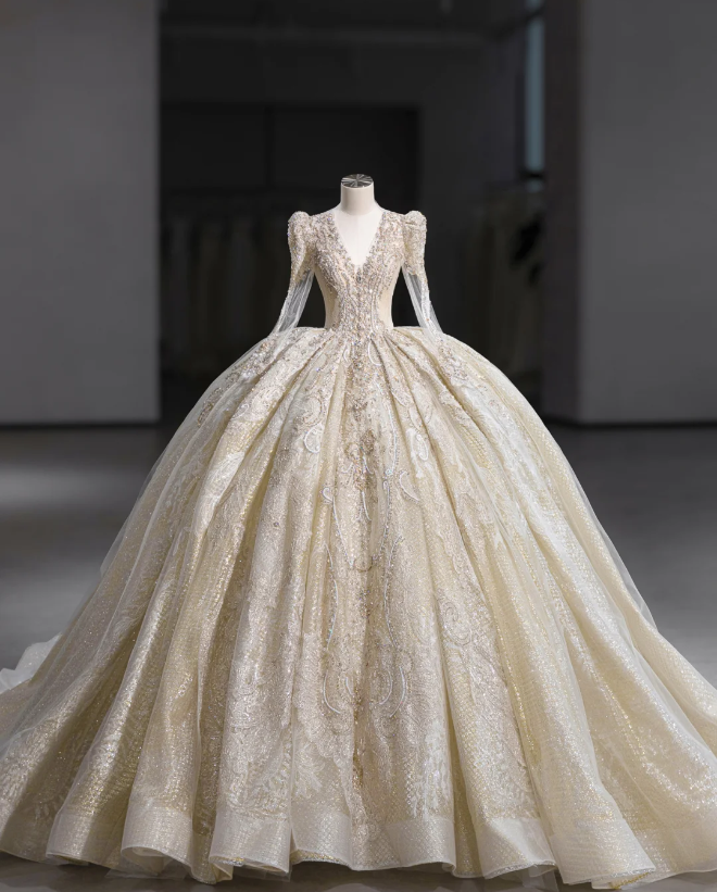 Gorgeous golden V-neck padded shoulder design long sleeve lace totem crystal sewn beads fluffy floor-length wedding dress P2892