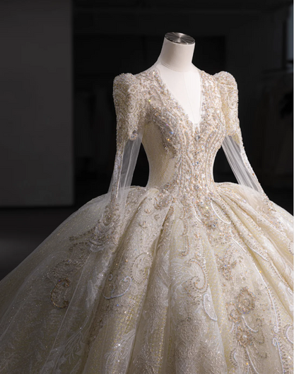 Gorgeous golden V-neck padded shoulder design long sleeve lace totem crystal sewn beads fluffy floor-length wedding dress P2892