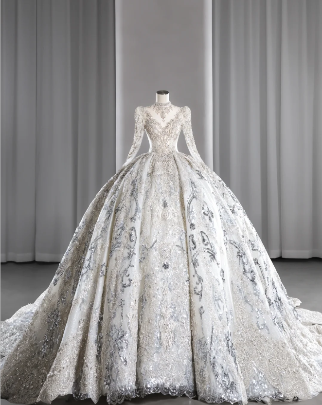 Luxurious Royal Court Long Sleeve Lace Beaded Princess Puffy Floor-Length Wedding Dress P2894