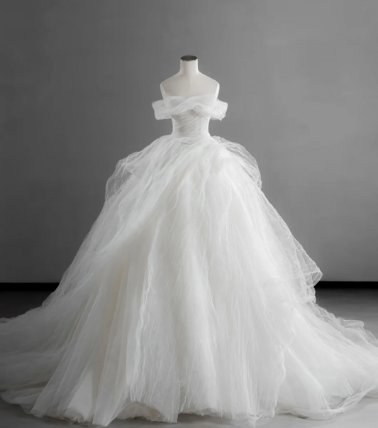 Flowing light satin white one-shoulder simple and elegant floor-length wedding dress P2895