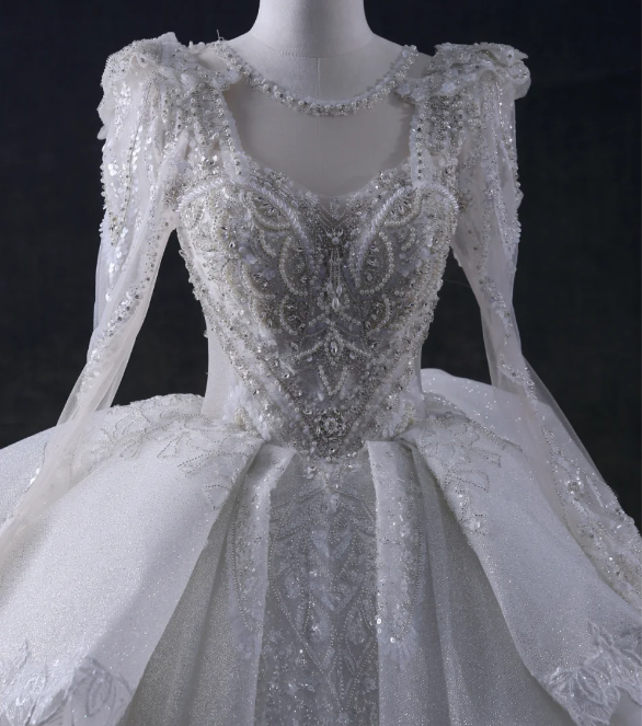 French court neckline V-neck long sleeves skirt cake layer beaded tulle wedding dress P2901