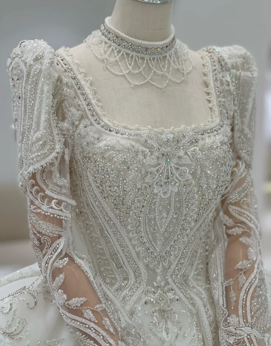 Vintage Square Neck Long Sleeve Pattern Beaded Flowing Tulle Floor-Length Wedding Dress P2902