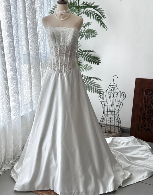 Retro tube top waist lace fishbone exposed satin train wedding dress P2906