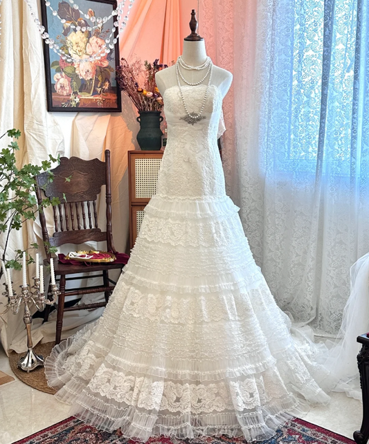 Retro tube top lace cake fishtail wedding dress with small train P2907